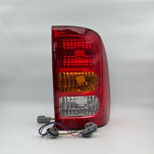 SAT TOYOTA HILUX  უკანა მაშუქი მარჯვენა (2005-2010)